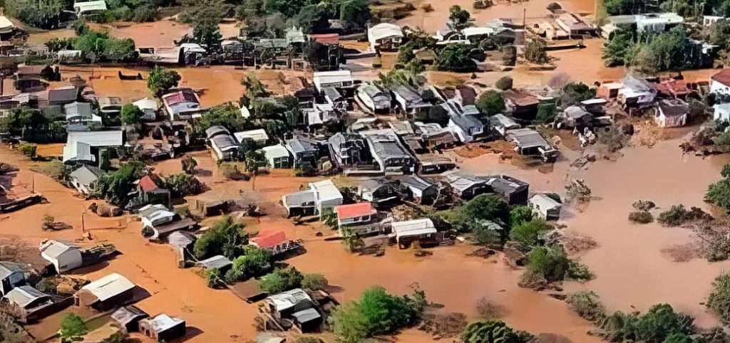 Casas submersas pelas chuvas