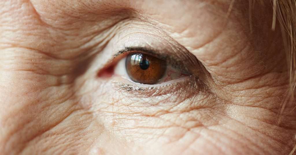 olhos de idosa