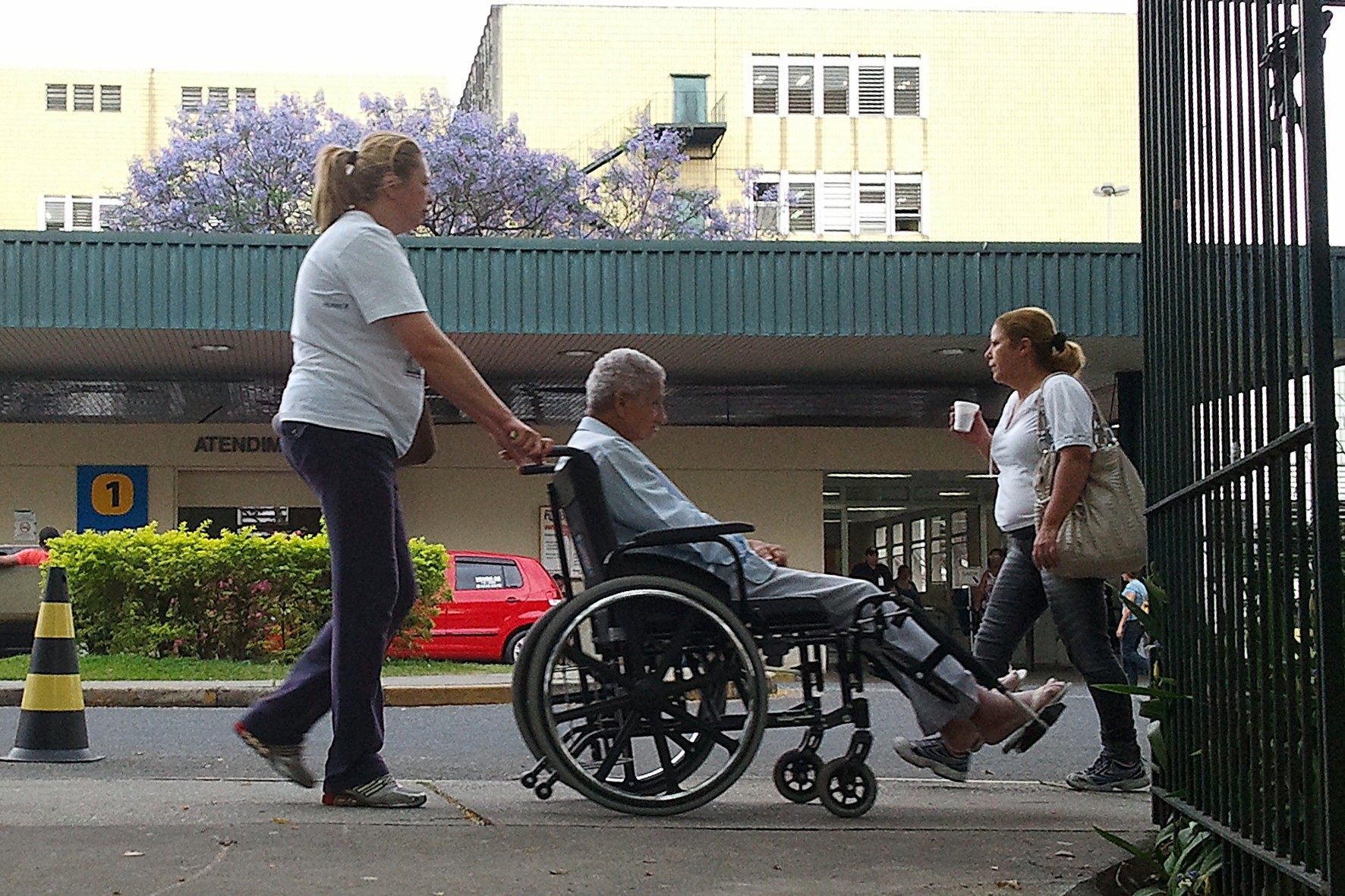 Idadismo nos serviços públicos: o desafio invisível para a garantia dos direitos da pessoa idosa