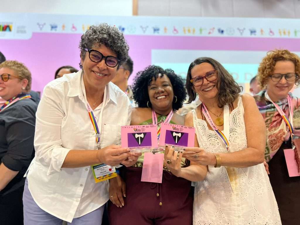 mulheres recebem homenagens