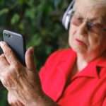 Curso de aperfeiçoamento “Letramento digital 60+”, gratuito, está com inscrições abertas