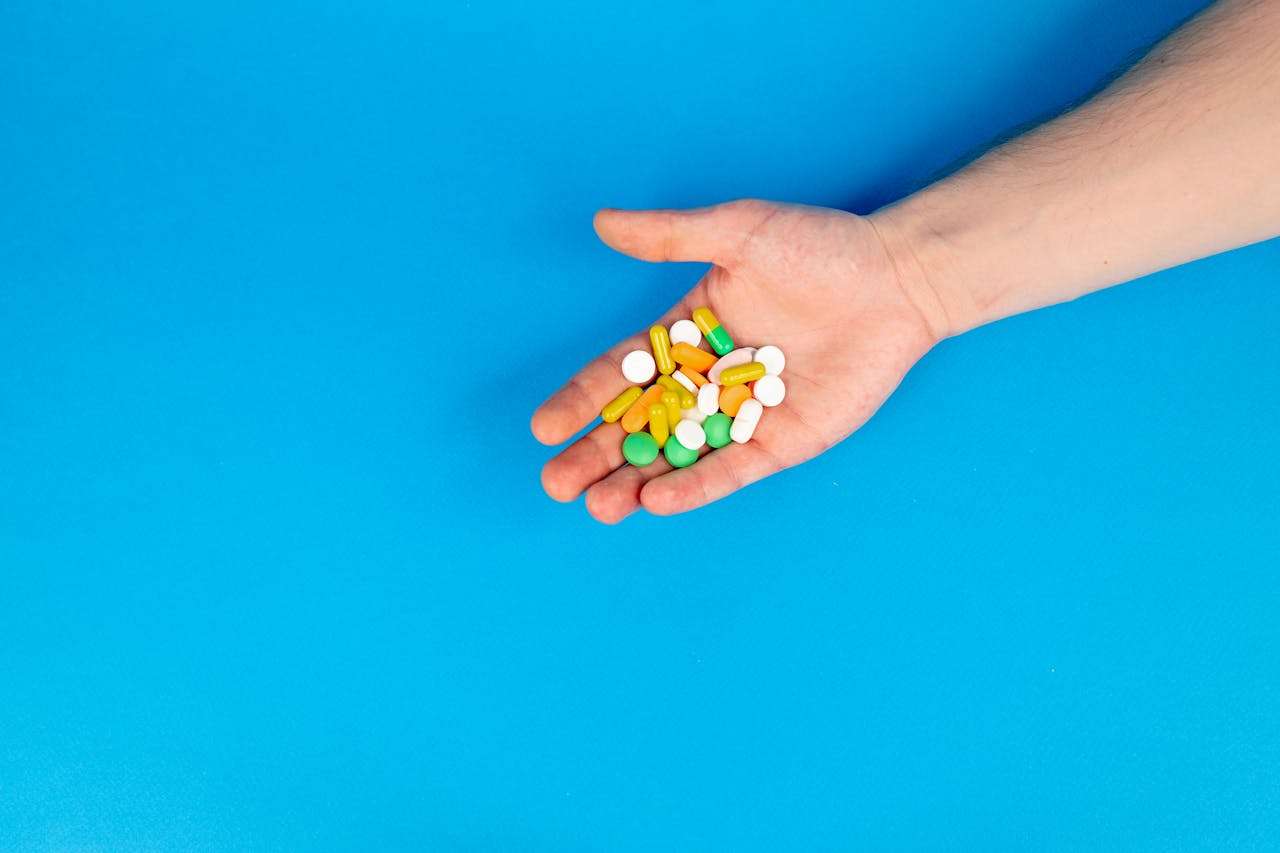 O cuidado com os medicamentos também faz parte do envelhecimento saudável