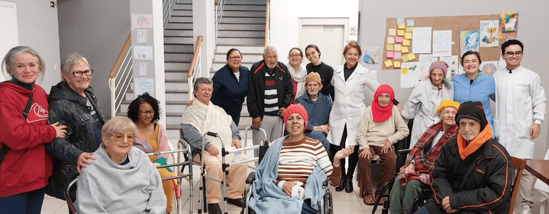 Enchentes de Porto Alegre: o que aconteceu com as pessoas idosas após o fechamento do Abrigo Emergencial 60+?