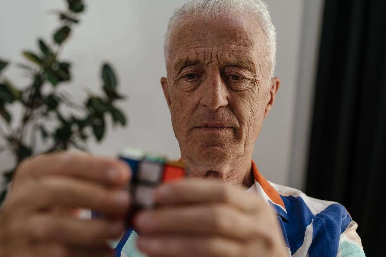 Setembro Lilás: doença de Alzheimer, o diagnóstico importa